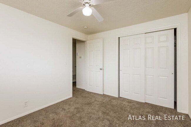 Building Photo - 3653 S 200 E