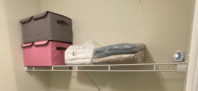 Building Photo - 5 Emerson Pl