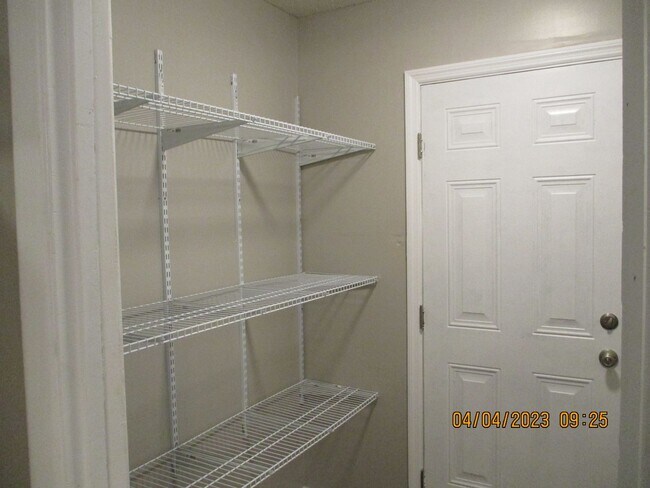 Building Photo - Nice 3Bedroom Ranch in South Augusta