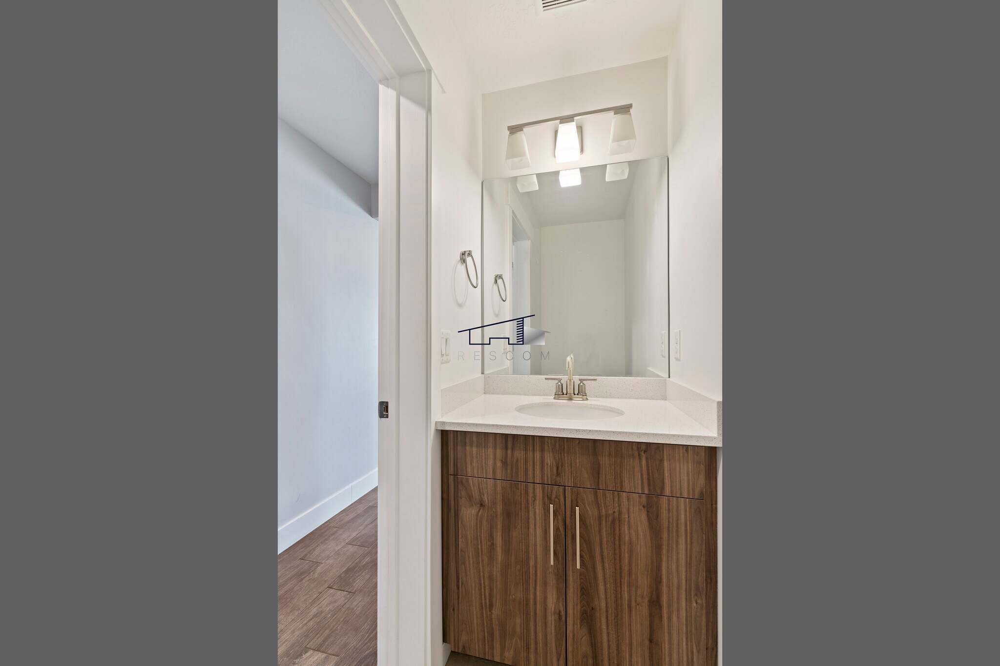 Building Photo - 6471 S Aspen Ln