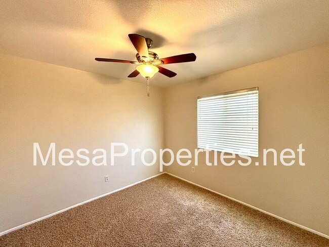 Building Photo - 13720 Thrush Ct