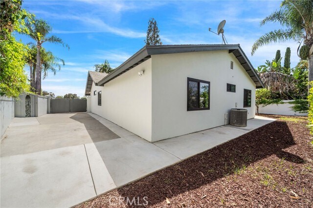 Building Photo - 25981 Cordillera Dr