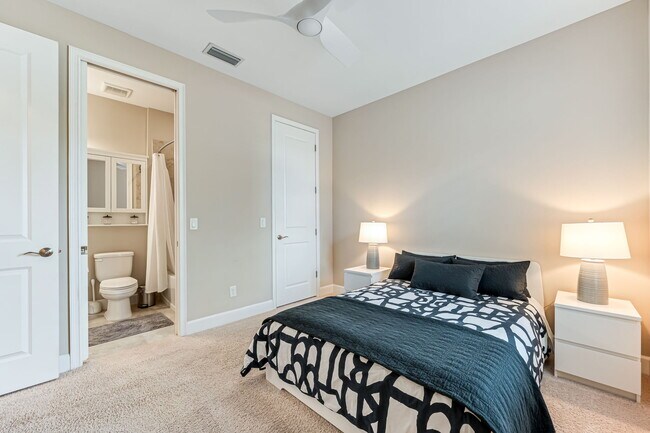 Building Photo - 8257 Lucello Terrace W