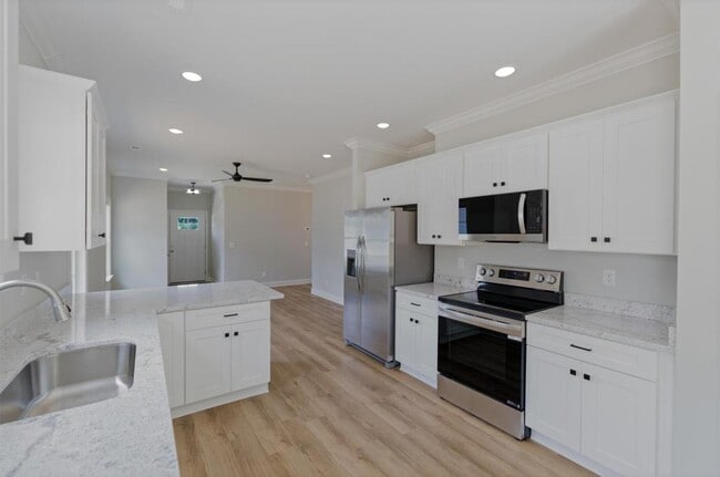 Primary Photo - 417 Minnis Rd