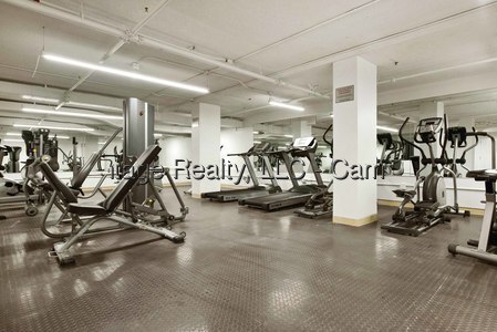 Building Photo - 295 Harvard St