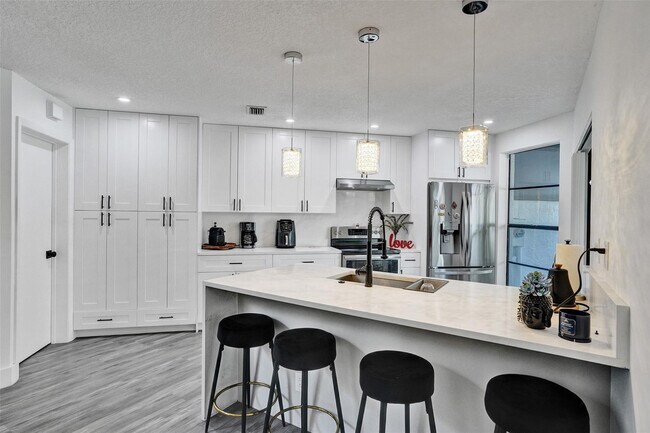 Building Photo - 3633 NW 6th St