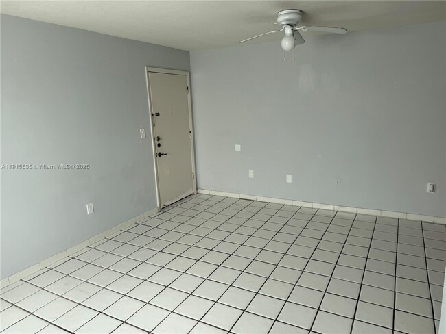 Building Photo - 7915 Harding Ave