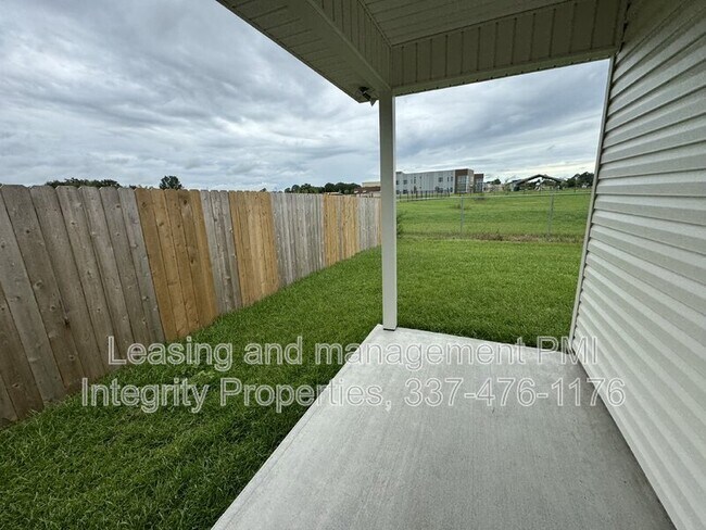Building Photo - 112 Segovia Wy