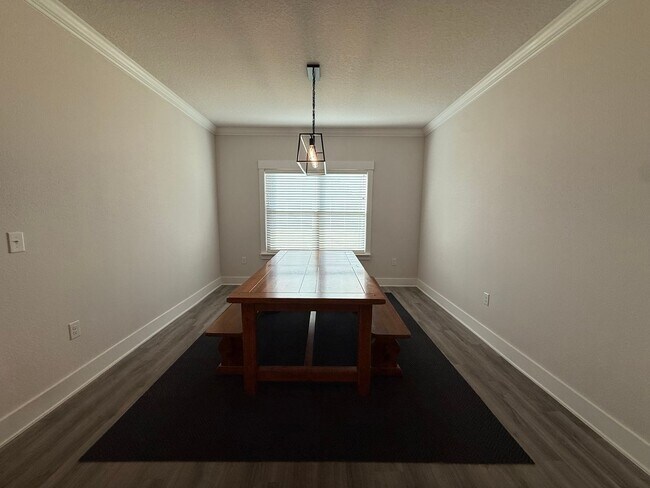 Building Photo - 6124 Cherry Hill Cir