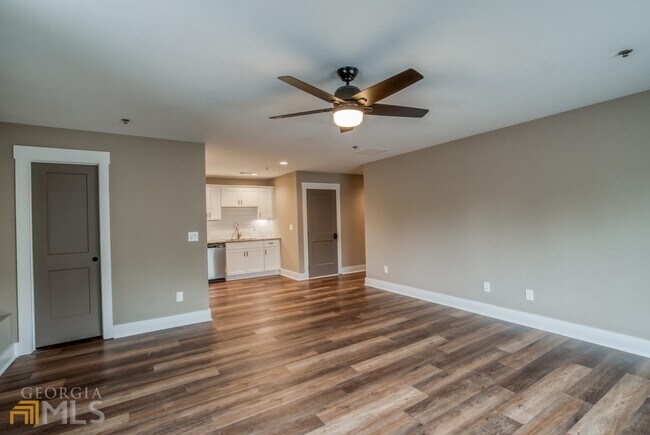 Building Photo - 224 Alcovy St