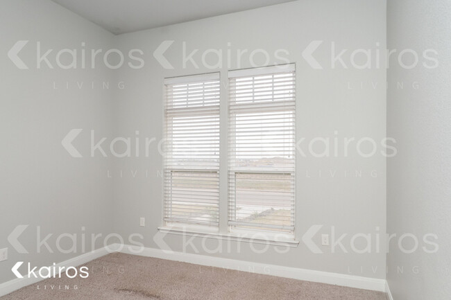 Building Photo - 9700 Heritage Hills Pkwy