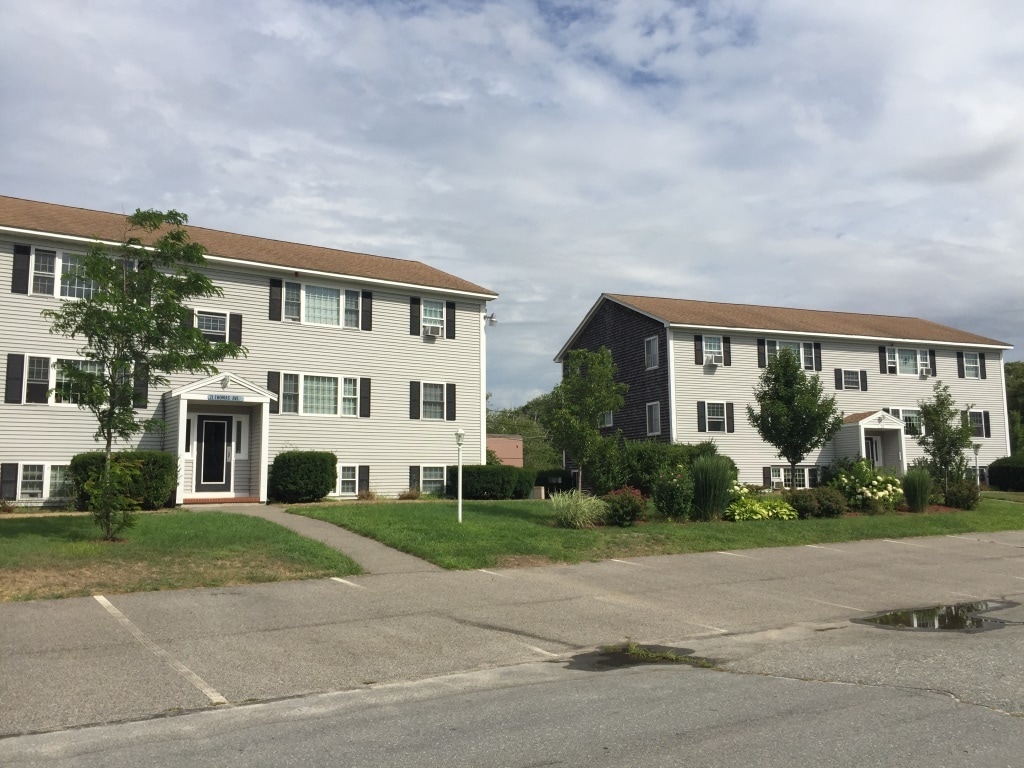 Building Photo - 20 Thomas Ave