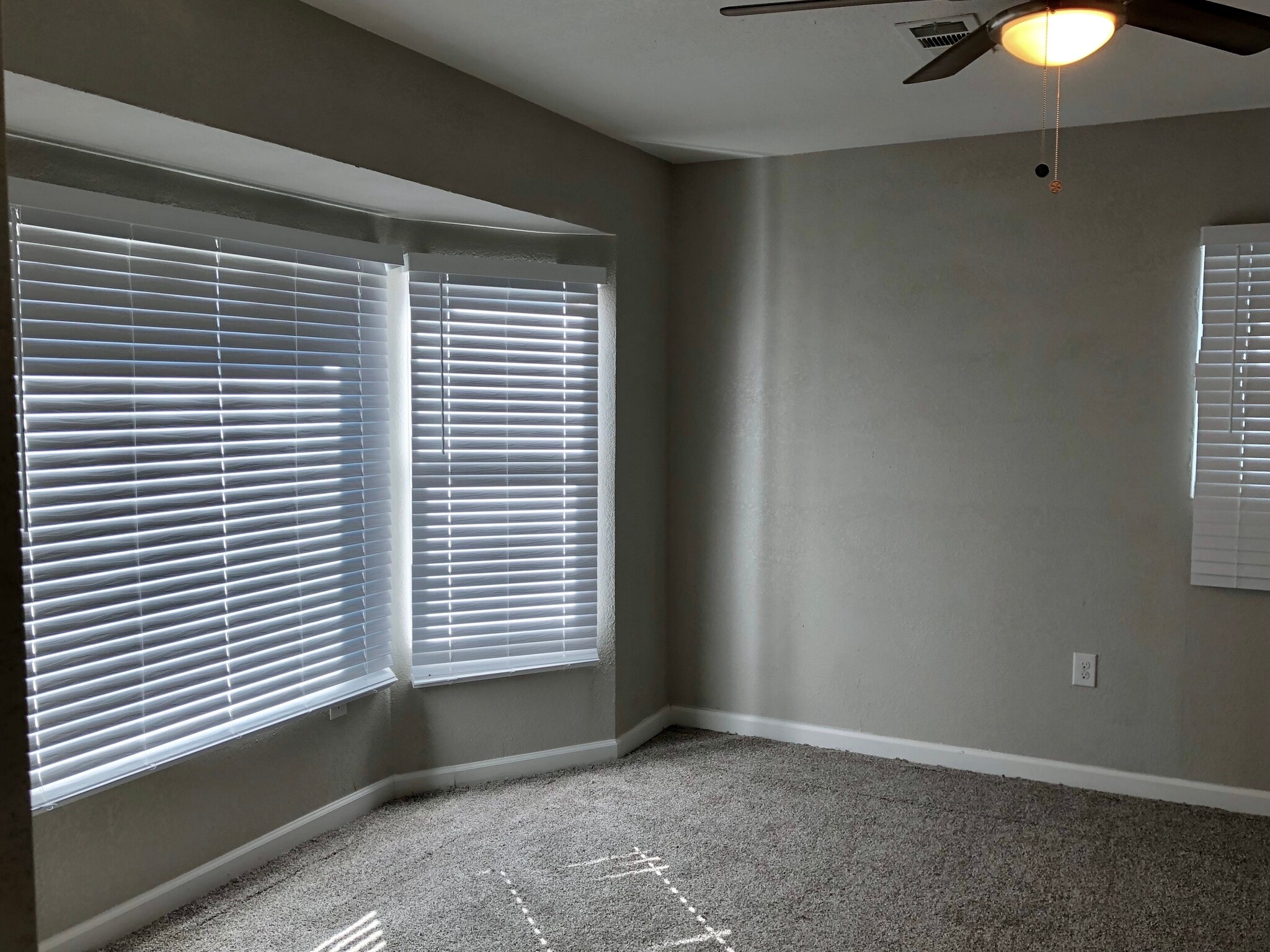 Building Photo - 3621 Spruce Ave