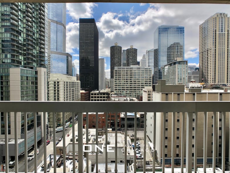 Building Photo - 525 N State St