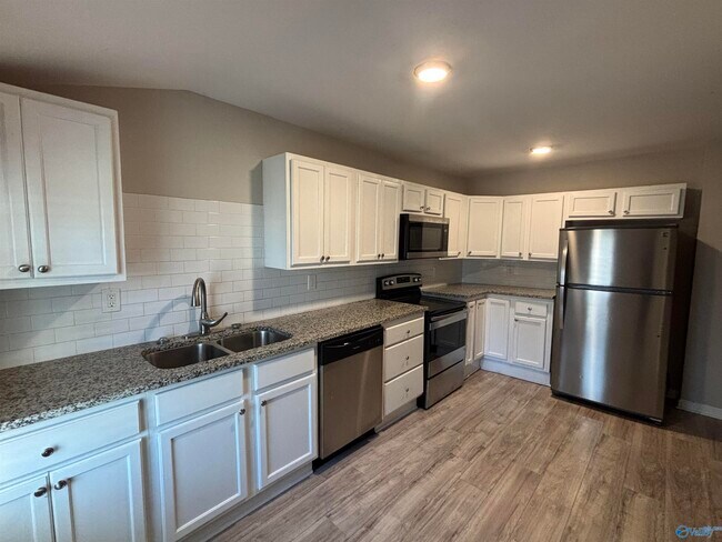 Building Photo - 3501 S Broad Pl SW