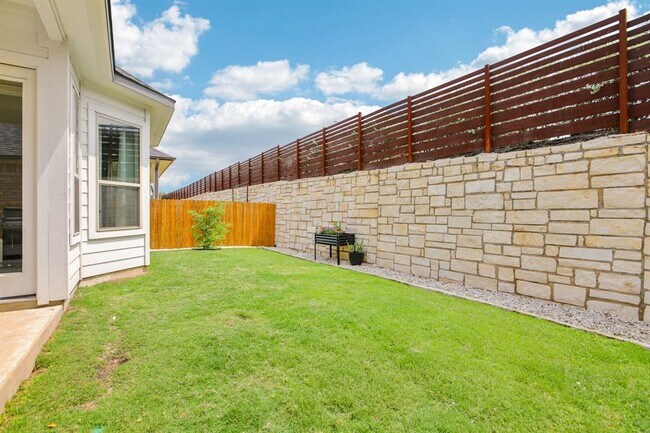 Building Photo - 12803 Bloomington Dr