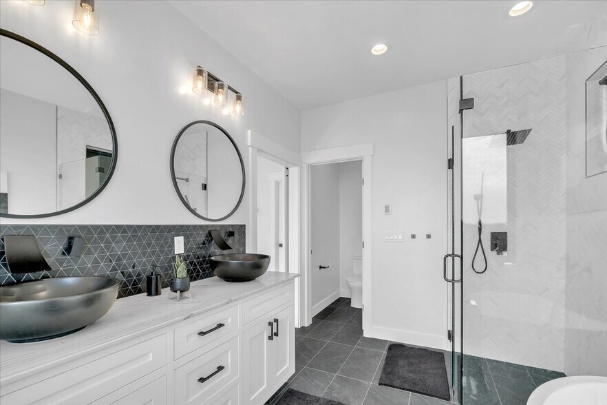 Building Photo - 1237 Sculpin Loop