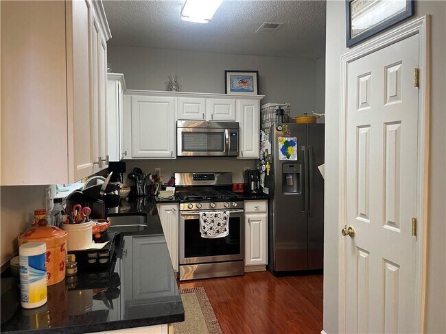 Building Photo - 5626 Lawley Rd