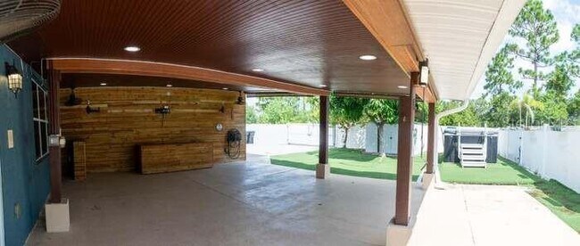 Building Photo - 14443 Golden Rain Tree Blvd