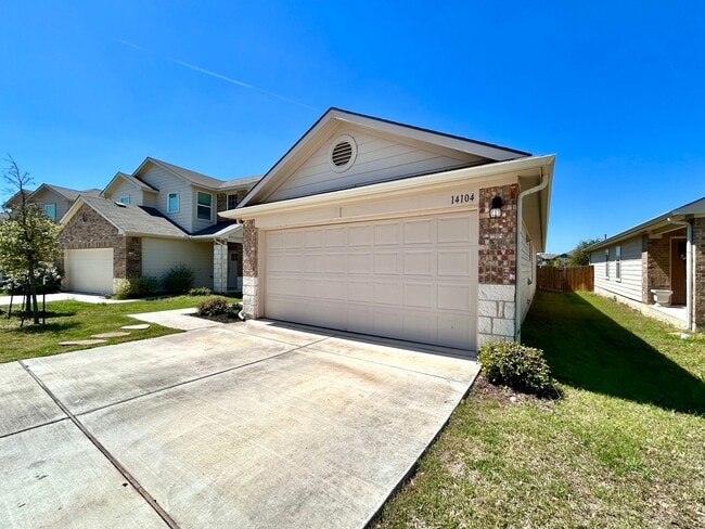 Building Photo - 14104 Macquarie Dr