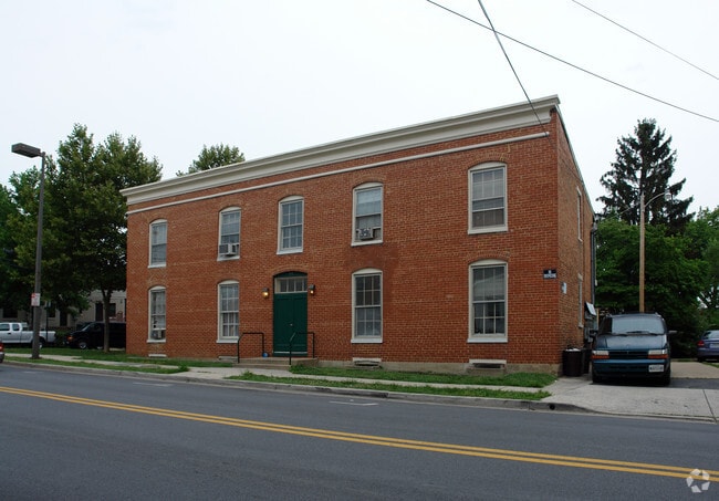 Building Photo - 191 W All Saints St