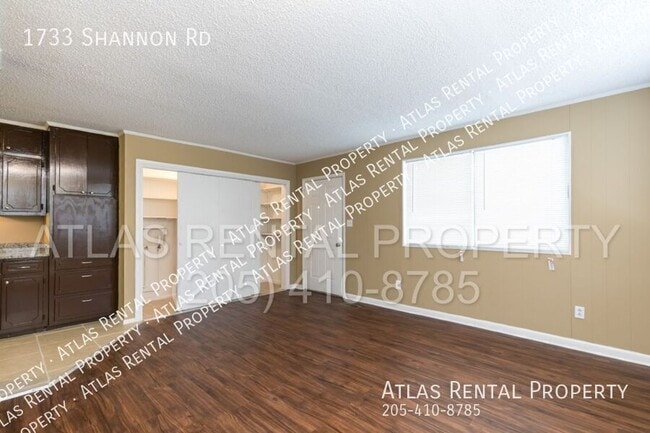 Building Photo - 1733 Shannon Rd
