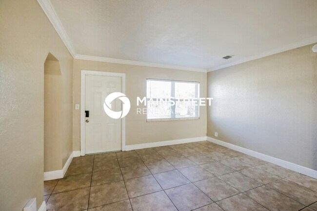 Building Photo - 2 Bedroom Pet-Friendly Home in Pompano Bea...