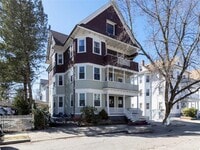 Building Photo - 18 Meader St