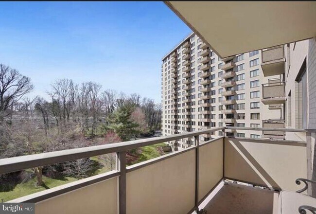 Building Photo - 5225 Pooks Hill Rd