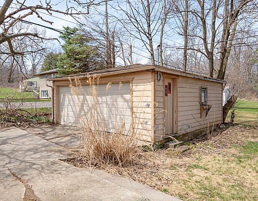 Building Photo - 386 Worden St