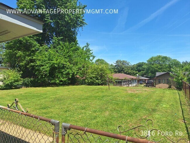 Building Photo - 3816 Ford Rd