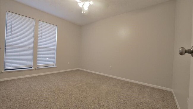 Building Photo - 21318 Park Brook Dr