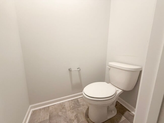 Building Photo - Newly Built 3 Bedroom Home - Baxter