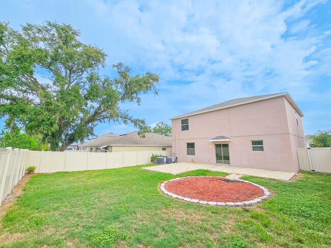 Building Photo - 10520 Strawberry Tetra Dr