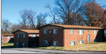 Building Photo - Beautiful, Fully Renovated 2 Bedroom in No...