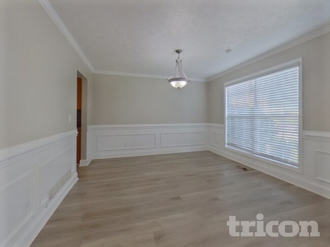 Building Photo - 249 Indian Lake Trail