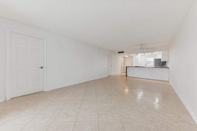 Building Photo - 6161 NW 2nd Ave