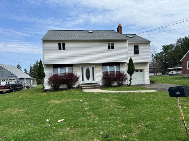 Building Photo - 105 Martha Rd