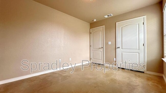 Building Photo - 4841 B Deep Drive