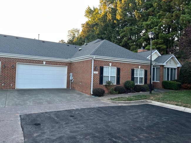 Primary Photo - 1021 Thistle Briar Pl