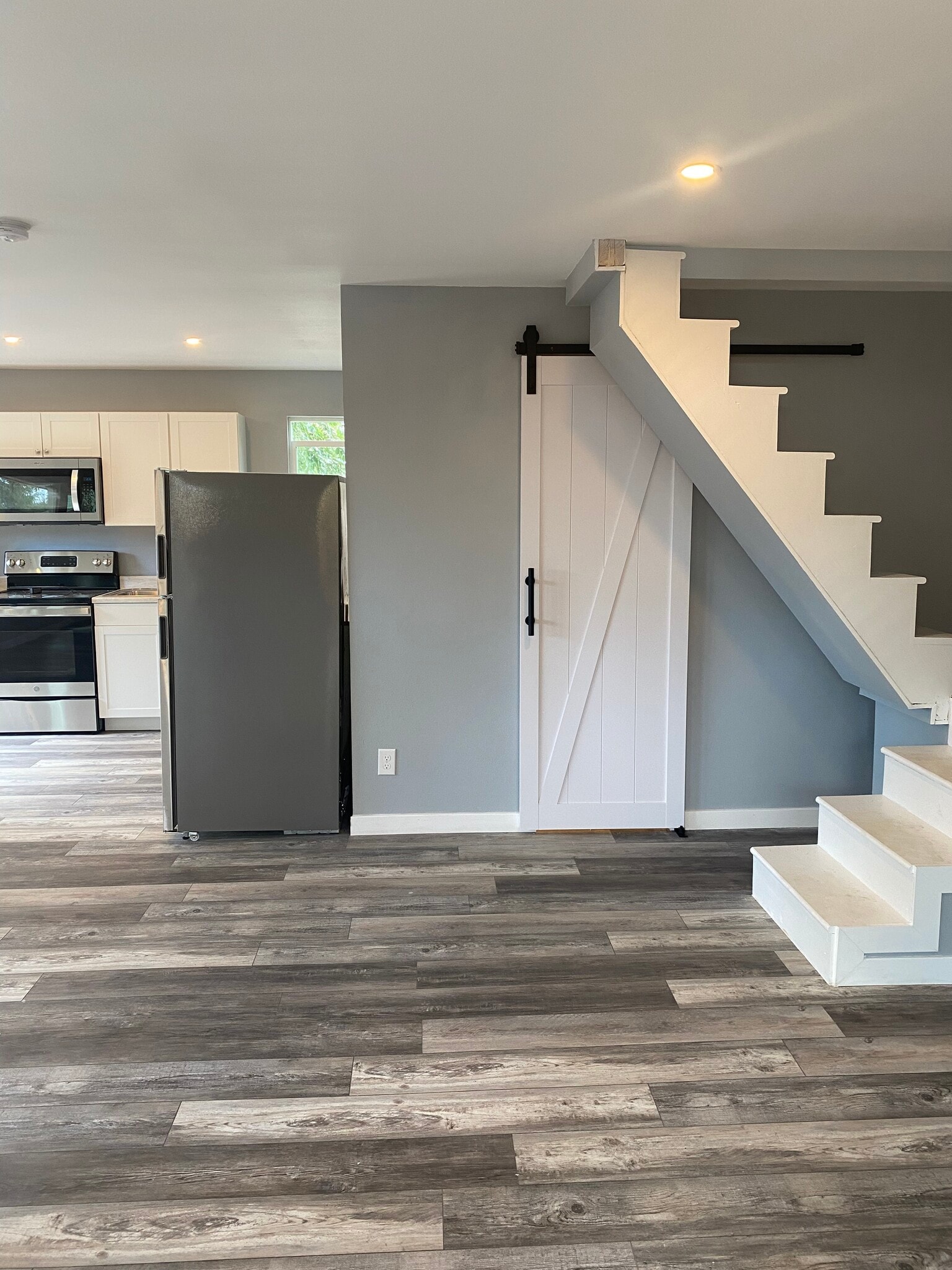 Barn Door, upscale finishes - 2621 Wood Ave