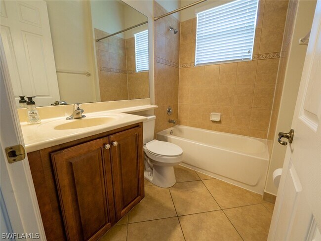 Building Photo - 10091 Mimosa Silk Dr