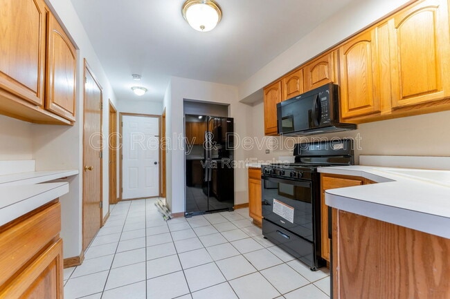 Building Photo - 435 Park Ave