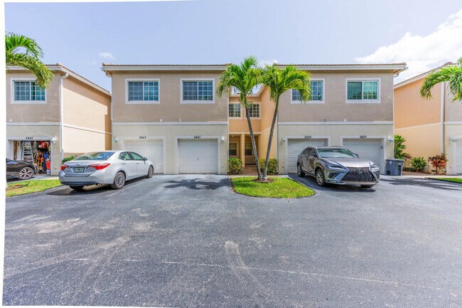 Primary Photo - 5441 Via Delray Blvd