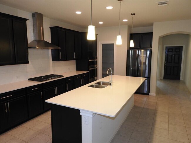 Building Photo - 9903 Quercia Dr