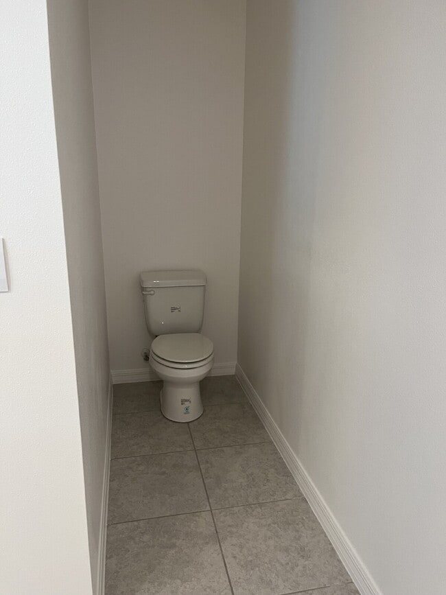 Building Photo - Brand New 4/2 Home!