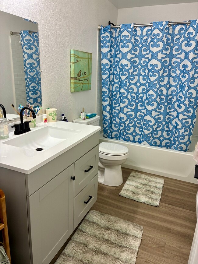 Building Photo - Owyhee St