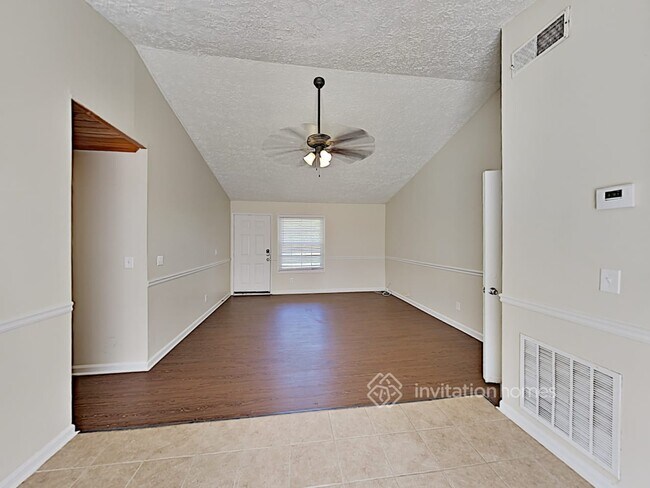 Building Photo - 152 Apple Valley Dr