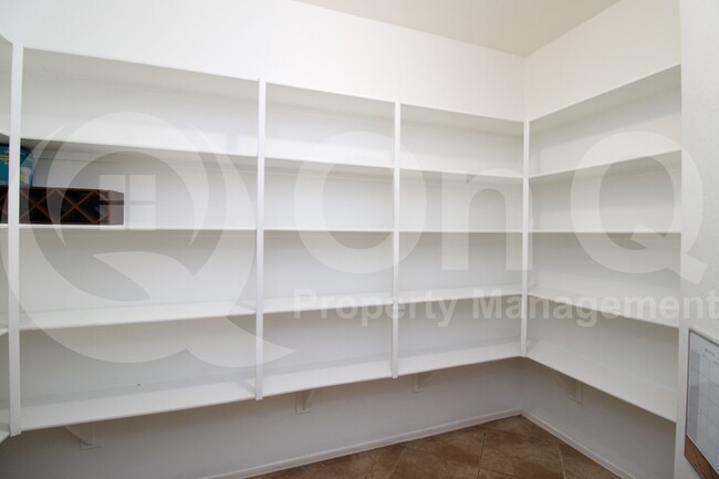 Building Photo - 14205 W Mauna Loa Ln