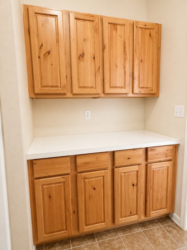 Building Photo - 6800 N Spurwing Loop